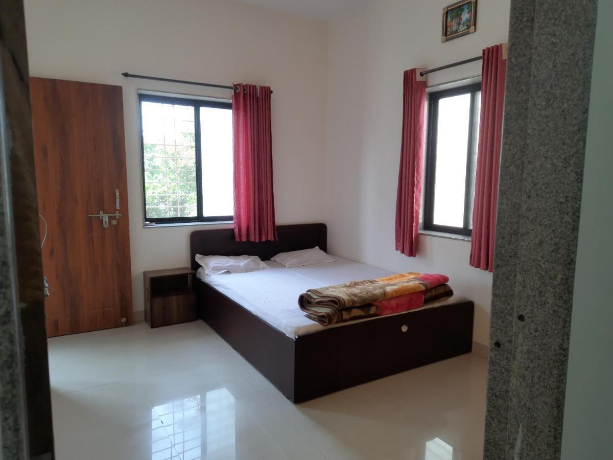 Trimurti Holiday Home 판치가니 외부 사진
