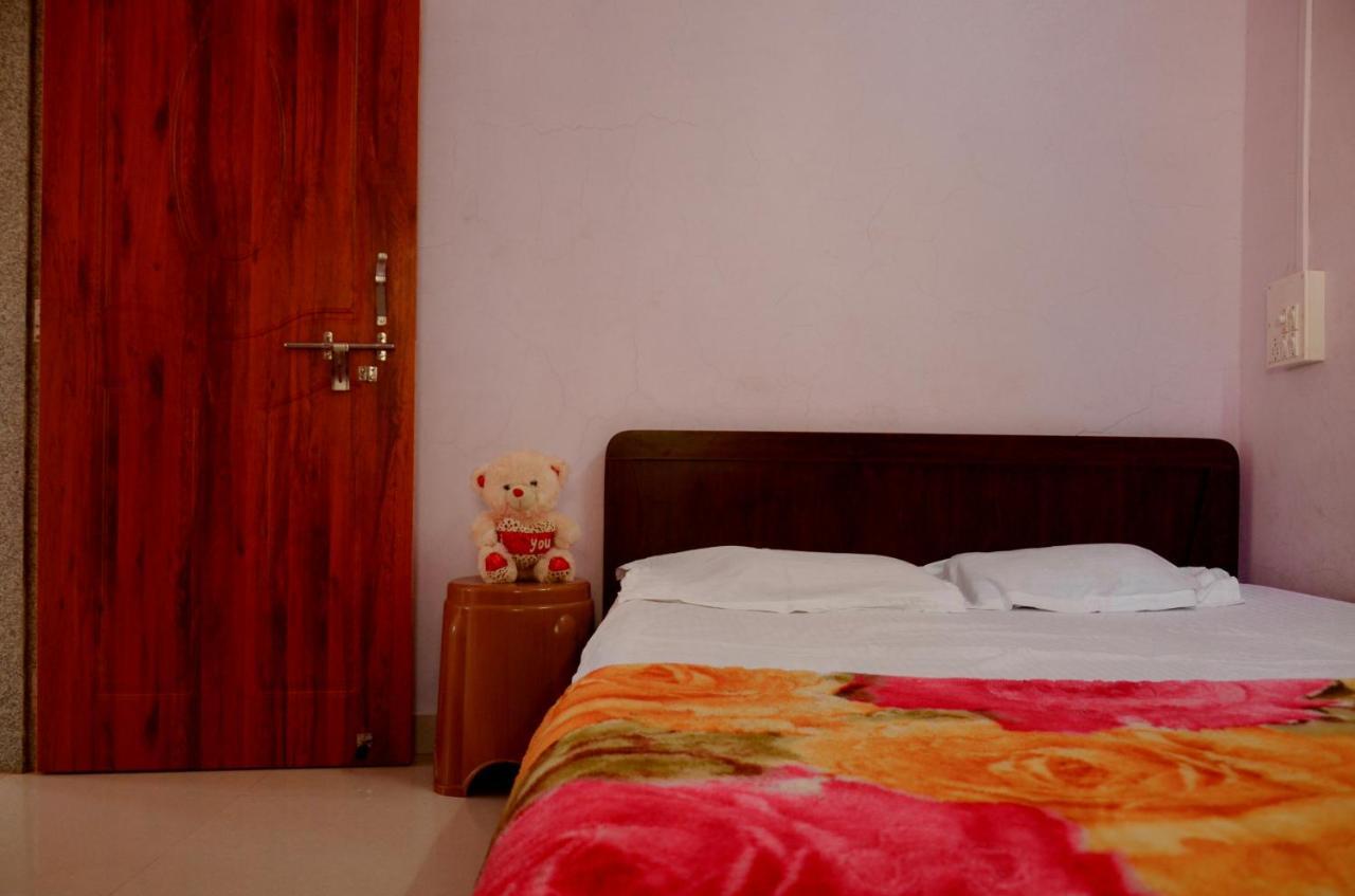 Trimurti Holiday Home 판치가니 외부 사진